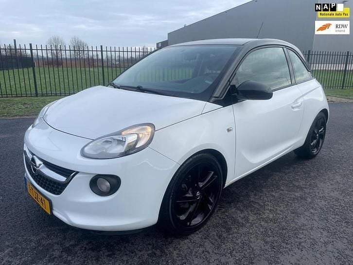 Wit Occasion 2014 Opel Adam Hatchback | € 5.495 (Goede deal) - Afbeelding 1/4