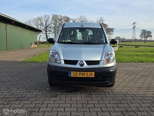 Occasion Renault Kangoo Authentique 75 PK (55 kW) 2004 Grijs Stationwagen