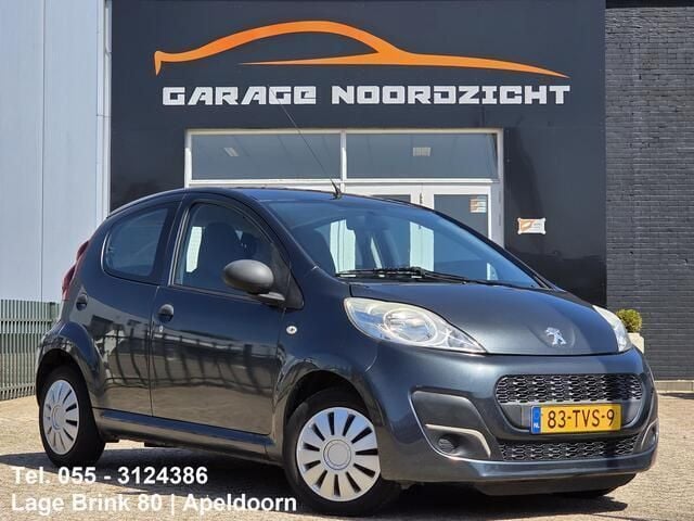 Grijs Gebruikt 2012 Peugeot 107 Hatchback | € 2.995 (Eerlijke prijs) - Afbeelding 1/4