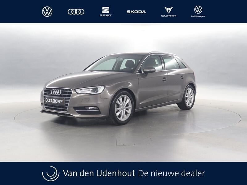 Grijs Gebruikt 2014 Audi A3 Ambition Hatchback | € 13.350 (Eerlijke prijs) - Afbeelding 1/4