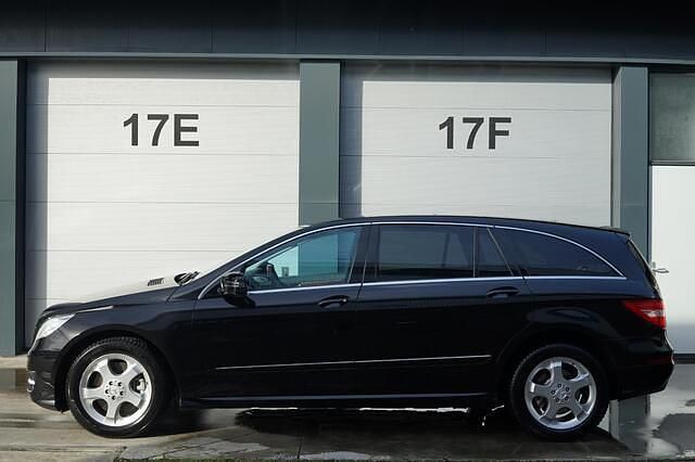 Zwart Gebruikt 2012 Mercedes R500 Prestige MPV | € 27.900 - Afbeelding 1/4