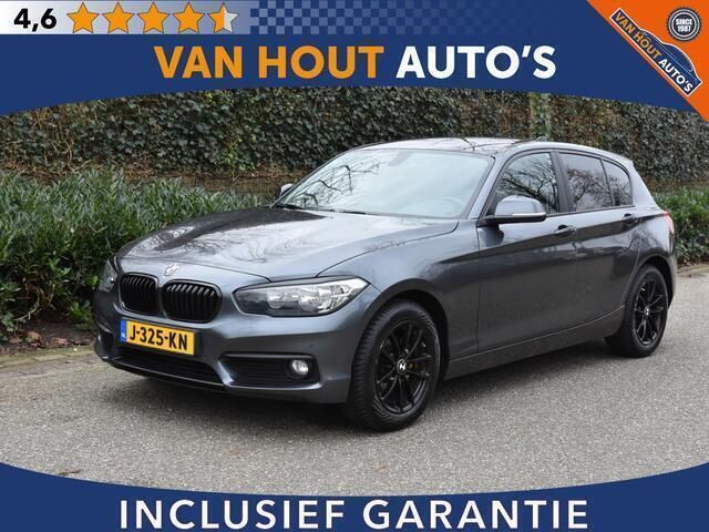 Grijs, metallic lak Gebruikt 2018 BMW 116 Basis Hatchback | € 11.950 (Eerlijke prijs) - Afbeelding 1/4