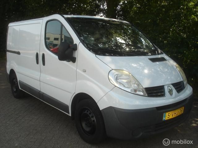 Wit Gebruikt 2010 Renault Trafic Van | € 3.750 (Goede deal) - Afbeelding 1/4