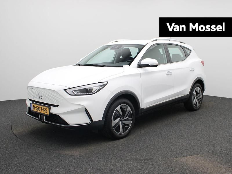 Wit Gebruikt 2022 MG ZS Comfort Sedan | € 18.900 (Eerlijke prijs) - Afbeelding 1/4