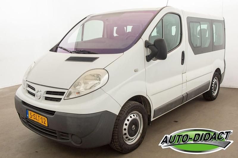 Wit Gebruikt 2013 Nissan Primastar Visia MPV | € 5.600 - Afbeelding 1/4