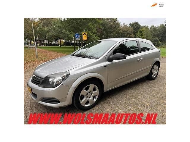 Grijs Gebruikt 2006 Opel Astra GTC Edition Hatchback | € 1.450 (Iets duurder) - Afbeelding 1/4