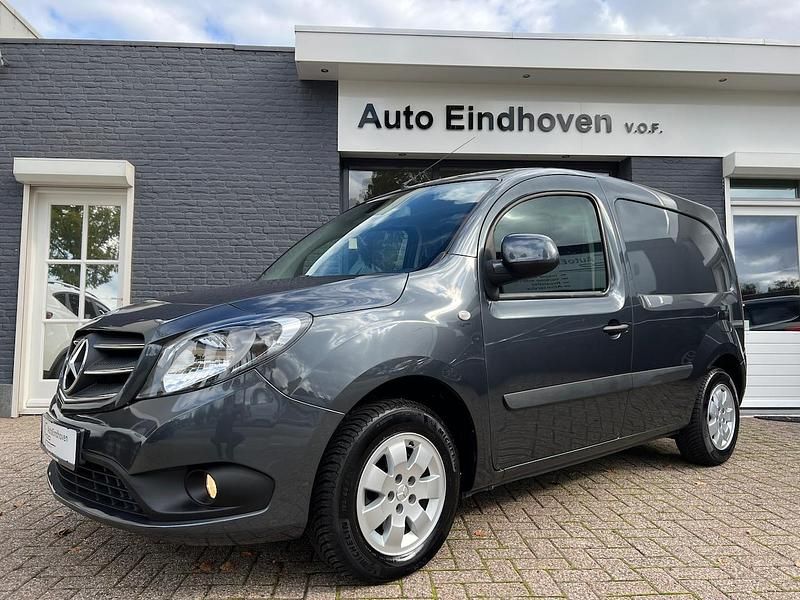 Grijs (metallic) Occasion 2019 Mercedes Citan 109 | € 10.995 (Duur) - Afbeelding 1/4