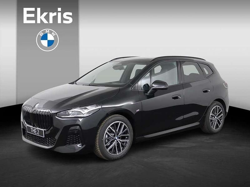 Zwart, metallic lak Nieuw 2025 BMW 218 Active Tourer M Sport MPV | € 60.630 - Afbeelding 1/4