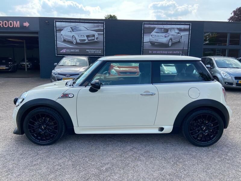 Wit Gebruikt 2011 Mini Cooper Business Hatchback | € 6.495 (Eerlijke prijs) - Afbeelding 1/4