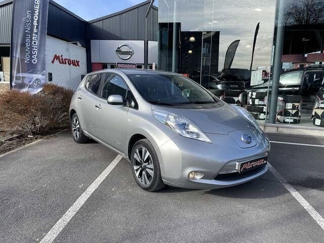 Grijs Gebruikt 2015 Nissan Leaf Tekna Hatchback | € 11.900 - Afbeelding 1/3