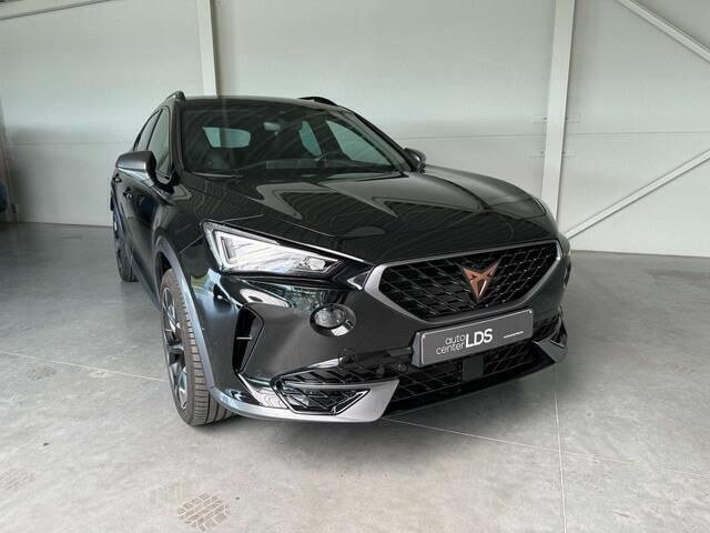 Zwart Occasion 2022 Cupra Formentor VZ1 SUV | € 30.900 (Eerlijke prijs) - Afbeelding 1/4