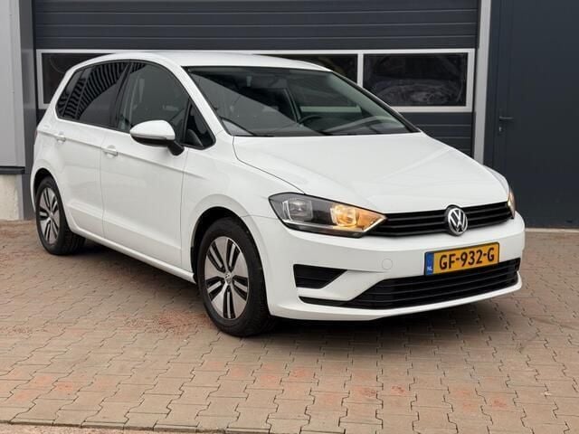 Occasion VW Golf Sportsvan Trendline 110 PK (80 kW) 2015 Wit MPV