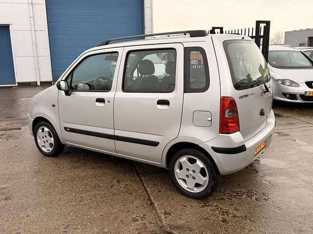 Occasion Suzuki Wagon R GLX 94 PK (69 kW) 2004 Grijs MPV