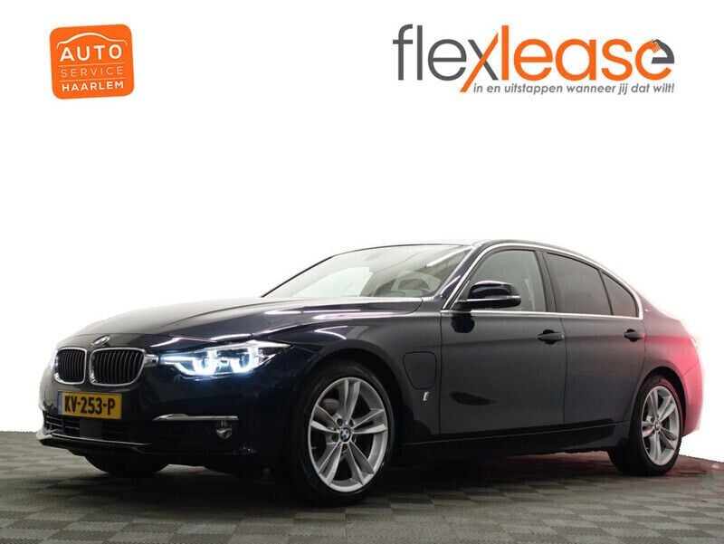 Blauw Gebruikt 2016 BMW 330e M Sport Sedan | € 19.900 (Super prijs) - Afbeelding 1/4