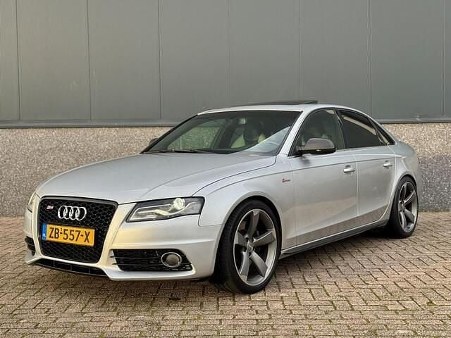 Grijs Occasion 2010 Audi A4 Proline Sedan | € 9.950 (Super prijs) - Afbeelding 1/4