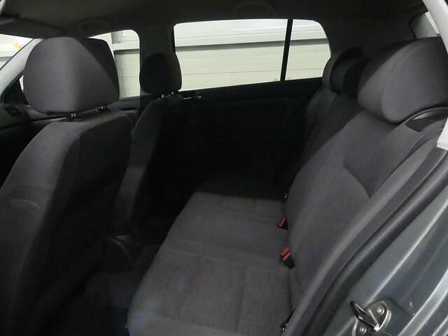 Occasion VW Golf IV Trendline 75 PK (55 kW) 2004 Groen Hatchback