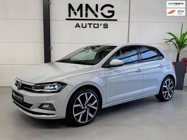 Wit Occasion 2018 VW Polo Highline Hatchback | € 15.995 (Eerlijke prijs) - Afbeelding 1/4