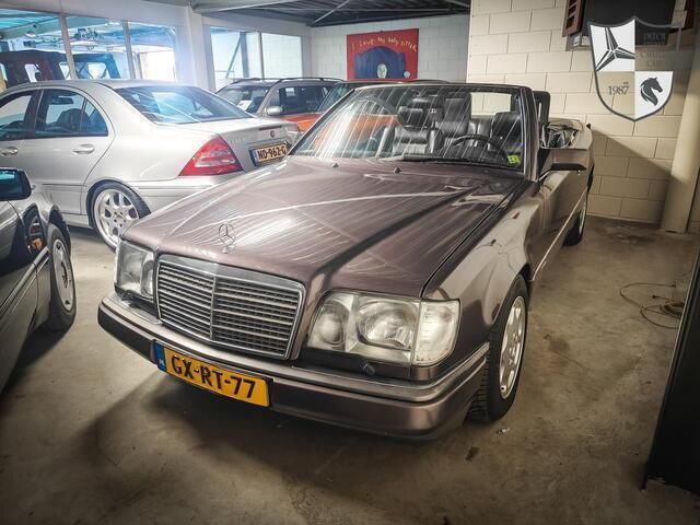 Occasion Mercedes E300 219 PK (161 kW) 1993 Paars Cabriolet