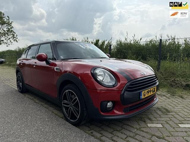 Rood Gebruikt 2016 Mini One Clubman Business Stationwagen | € 12.975 (Goede deal) - Afbeelding 1/4