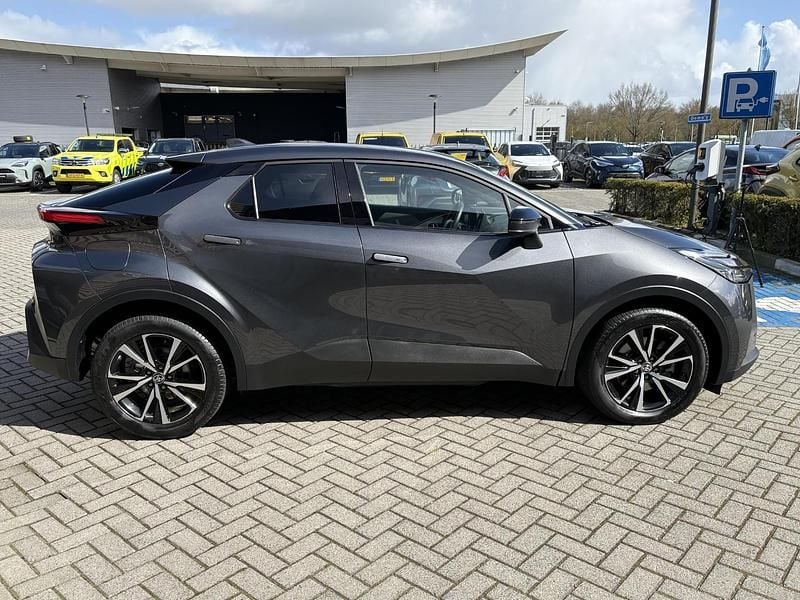 Occasion Toyota C-HR Basis 223 PK (2025) in ZWOLLE - € 34.700 | AutoUncle