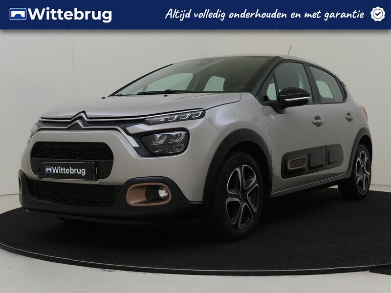 Grijs Gebruikt 2023 Citroën C3 PureTech Hatchback | € 14.925 (Eerlijke prijs) - Afbeelding 1/3
