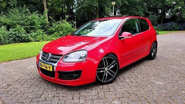 Rood Gebruikt 2008 VW Golf VI GT Hatchback | € 4.899 (Iets duurder) - Afbeelding 1/4
