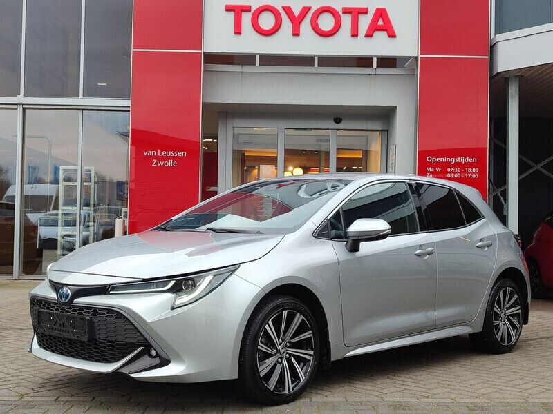 Zilver Gebruikt 2023 Toyota Corolla Hatchback | € 23.900 (Eerlijke prijs) - Afbeelding 1/4