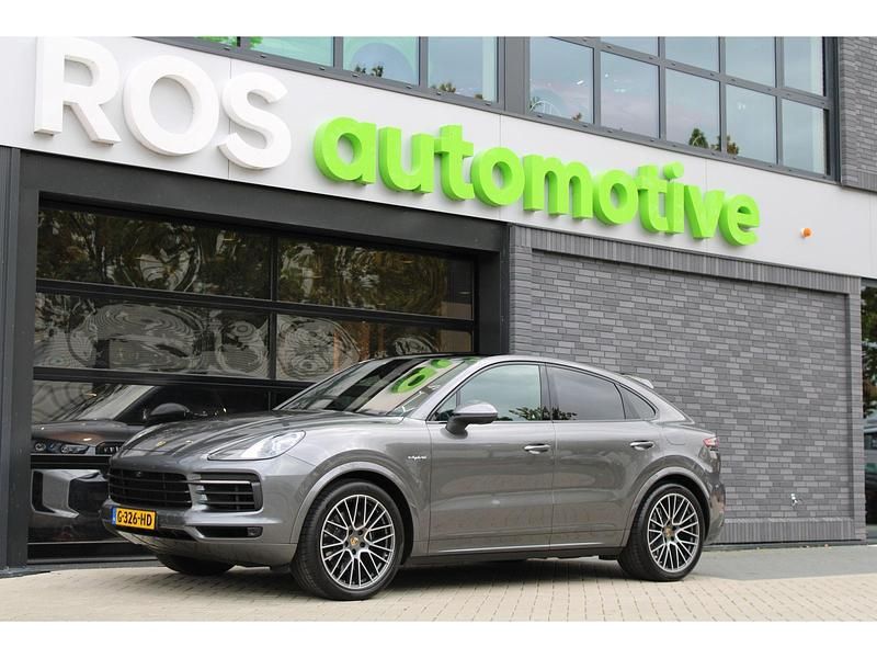 Grijs Occasion 2019 Porsche Cayenne SUV | € 64.950 (Eerlijke prijs) - Afbeelding 1/4