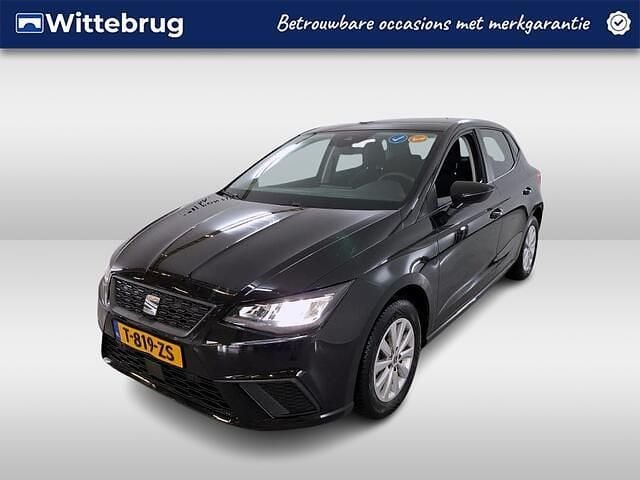 Zwart Gebruikt 2023 Seat Ibiza Business Hatchback | € 17.950 (Goede deal) - Afbeelding 1/2