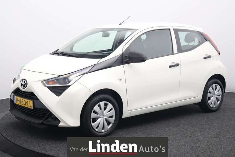 Wit Gebruikt 2020 Toyota Aygo Hatchback | € 9.950 (Goede deal) - Afbeelding 1/4