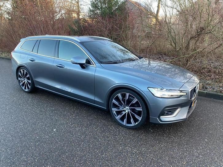 Occasion 2019 Volvo V60 Inscription Stationwagen | € 20.950 (Duur) - Afbeelding 1/4