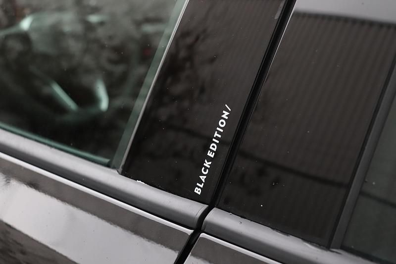 Nieuw Seat Arona Black Edition 97 PK (71 kW) 2025 Zwart, metallic lak SUV