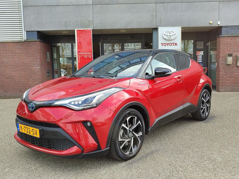 Rood Gebruikt 2021 Toyota C-HR Edition SUV | € 23.989 (Eerlijke prijs) - Afbeelding 1/4