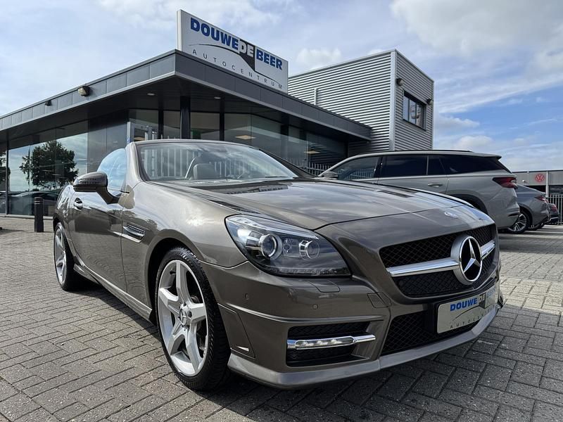Grijs Gebruikt 2014 Mercedes SLK250 AMG Cabriolet | € 24.750 - Afbeelding 1/4