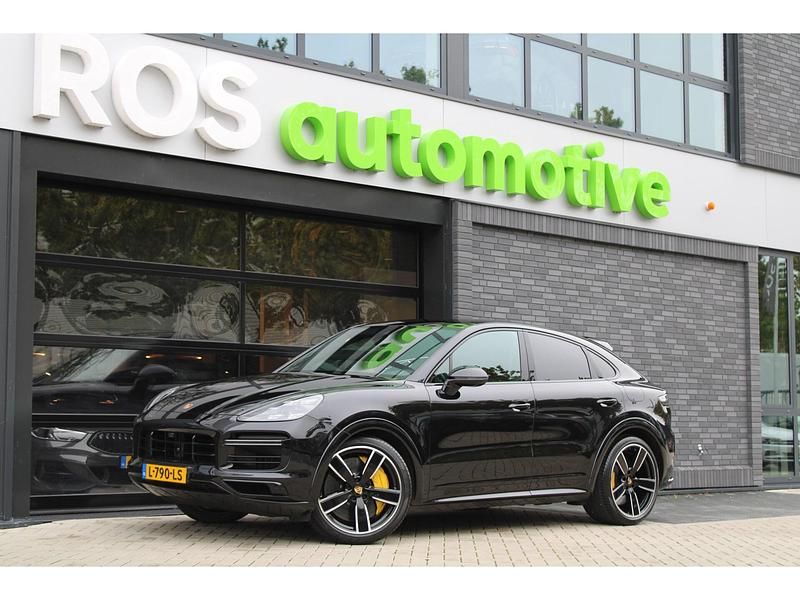 Zwart Occasion 2021 Porsche Cayenne Turbo S SUV | € 97.950 (Iets duurder) - Afbeelding 1/4