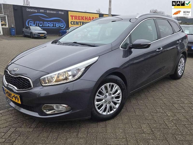 Grijs Occasion 2014 Kia Ceed Sportswagon Stationwagen | € 6.750 (Eerlijke prijs) - Afbeelding 1/4