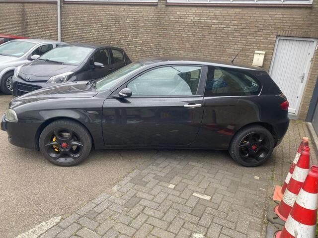 Afbeelding 2/4