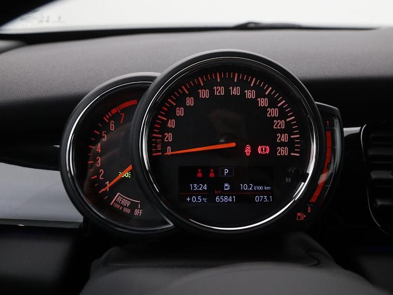 Occasion Mini Cooper 136 PK (100 kW) 2023 Rood Hatchback