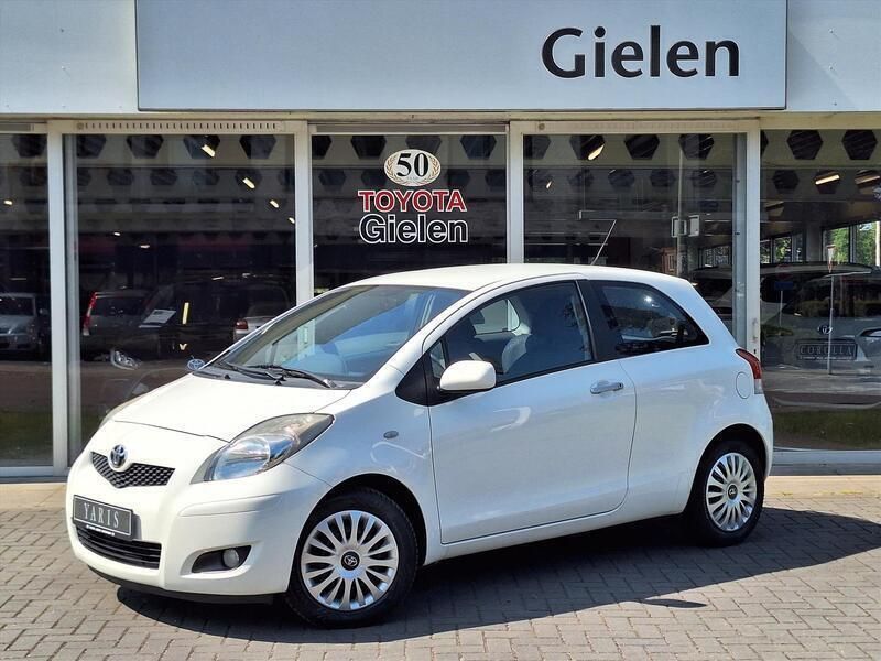 Wit Gebruikt 2010 Toyota Yaris Hatchback | € 6.900 (Duur) - Afbeelding 1/4