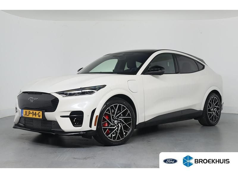 Wit Gebruikt 2022 Ford Mustang Mach-E GT SUV | € 43.895 - Afbeelding 1/4