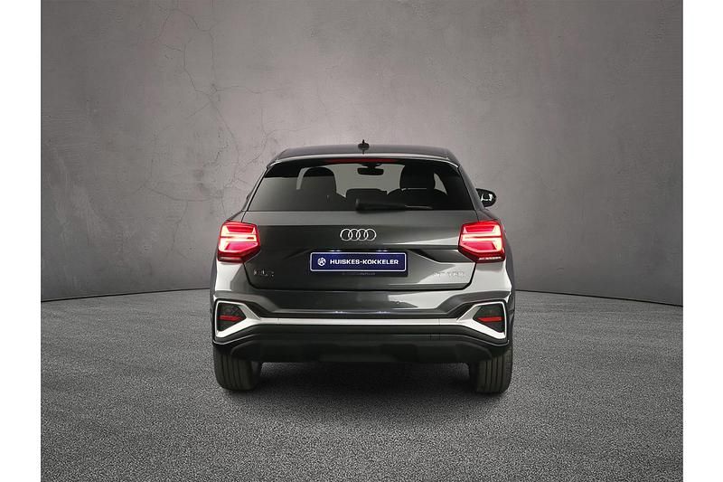 Nieuw Audi Q2 Basis 150 PK (110 kW) 2025 Daytonagrijs pareleffect SUV