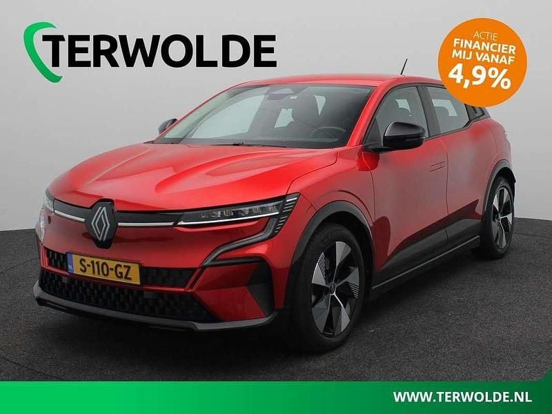 Occasion Renault Megane E-Tech Evolution 160 kW (218 PK) 2023 Rouge flamme nnp Hatchback