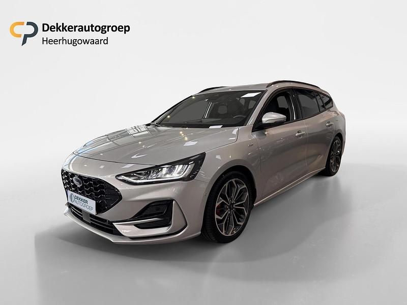 Grijs Gebruikt 2024 Ford Focus ST-Line X Stationwagen | € 28.945 (Duur) - Afbeelding 1/4