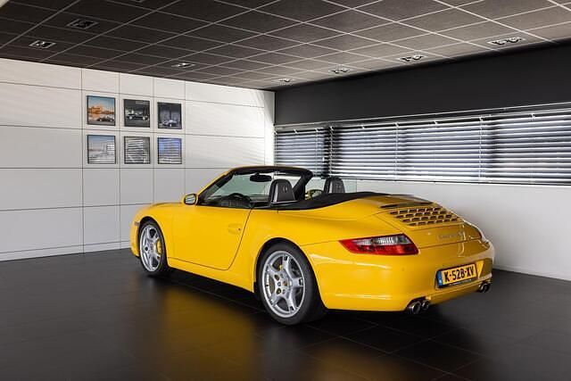 Occasion Porsche 911 Carrera S Cabriolet 355 PK (261 kW) 2005 Geel Cabriolet