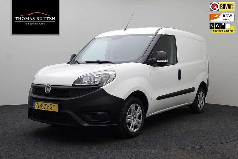 Gebruikt 2017 Fiat Doblò MPV | € 4.545 (Goede deal) - Afbeelding 1/4