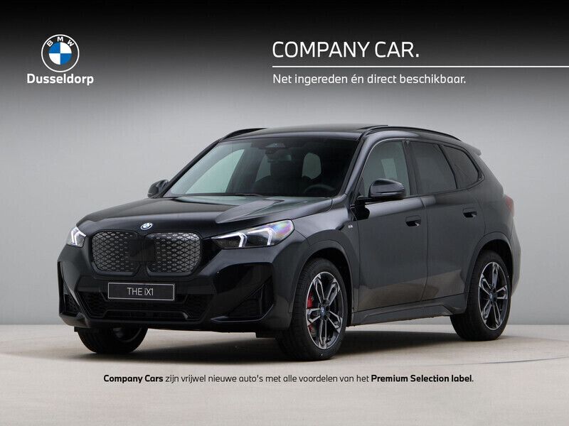 Zwart, metallic lak Gebruikt 2025 BMW iX1 M Sport SUV | € 64.935 - Afbeelding 1/4