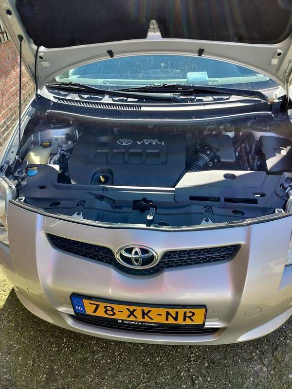 Zilver Gebruikt 2007 Toyota Auris Sol Hatchback | € 3.700 (Eerlijke prijs) - Afbeelding 1/4