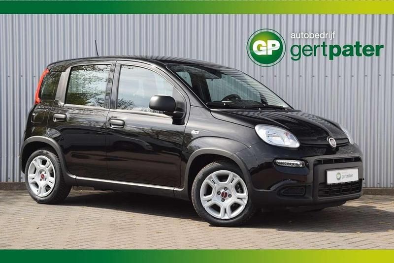 Zwart Gebruikt 2024 Fiat Panda Hatchback | € 14.900 (Goede deal) - Afbeelding 1/4