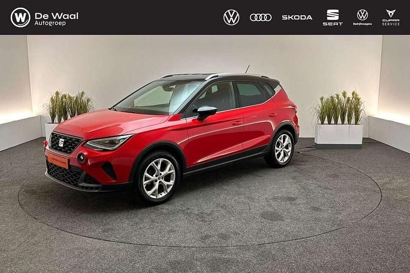 Rood Gebruikt 2022 Seat Arona FR SUV | € 19.900 (Iets duurder) - Afbeelding 1/3