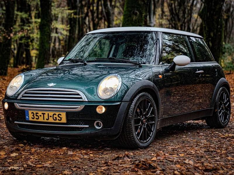 Groen Gebruikt 2006 Mini Cooper Hatchback | € 2.450 (Eerlijke prijs) - Afbeelding 1/4